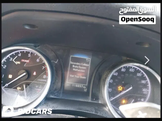 2019 تويوتا كامري SE
