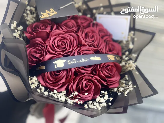 ورد هاند ميد تفصيل صناعي متوفر جميع الالوان والأحجام ومتوفر خدمة توصيل ورد ستان يدوم طول العمر