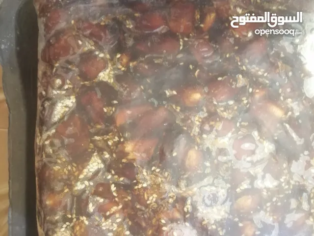 تمر برحي البصره مجبوس ونضيف درجة أولى الكيلو 3000