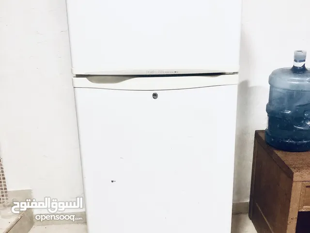 ثلاجه LG مستعمل نظيف بسعر مناسب