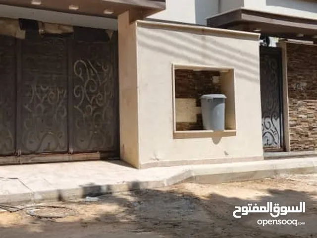 170 m2 5 Bedrooms Villa for Rent in Tripoli Al-Serraj
