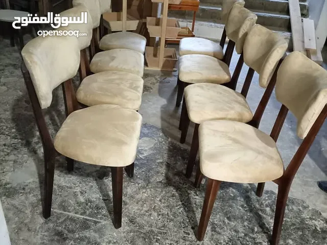 كراسي من الخشب الممتازة اتر و كذلك مفاعد مع رفوف اللاحذيه