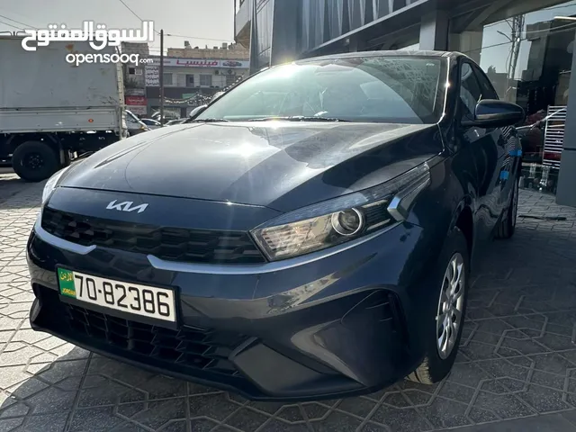 كيا سيراتو 2025 للايجار عداد زيرو فل اضافات باقل الاسعار فقط من الجنوب لتأجير السيارات السياحية