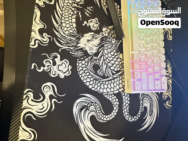 كيبورد بالون الأبيض الكيبورد مستخدم شوي ب 7،5 وقابل للتفاوض ماعندي توصيل !!!