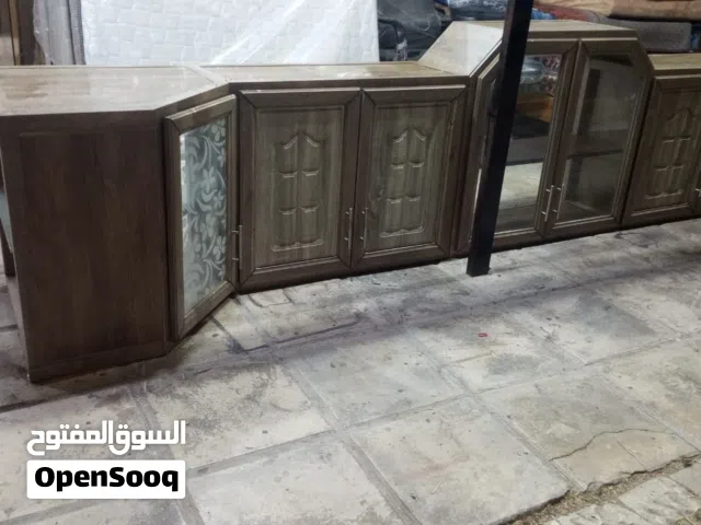 مطبخ علوي شبه جديد بحالة الوكالة