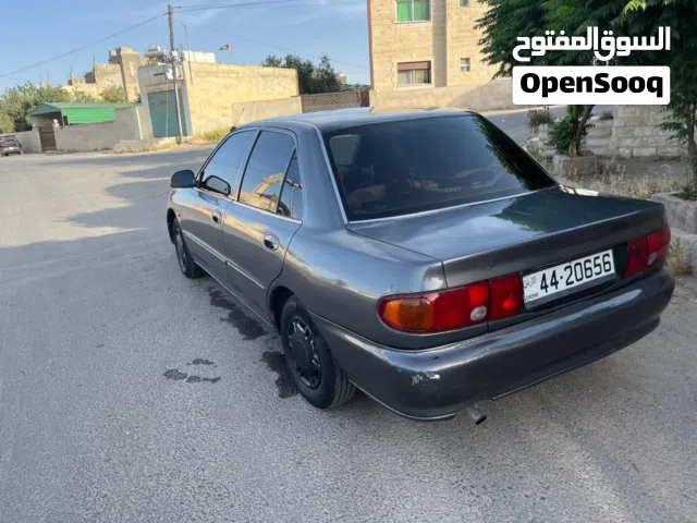 1995 ميتسوبيشي لانسر GLX