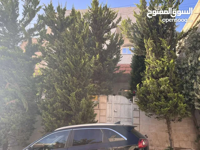 120 m2 2 Bedrooms Townhouse for Sale in Zarqa Jabal Tareq