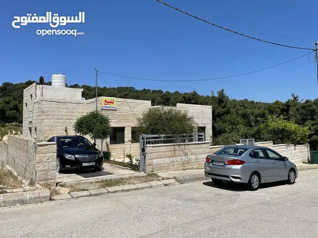 240m2 3 Bedrooms Townhouse for Sale in Amman Naour
