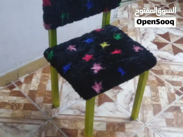 كراسي أطفال. حديث ثقيل بتحمل وزن عالي