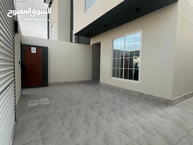 100 m2 More than 6 bedrooms Villa for Rent in Tabuk Al Yarmuk