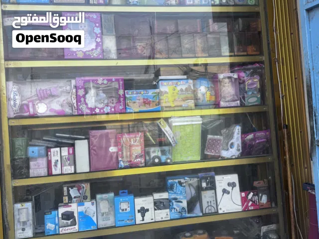 مكتبه او قرطاسيه للبيع بحاله جيده  اجهزه استنساخ بحاله جيده  جميع مستلزمات المدرسه للبيع