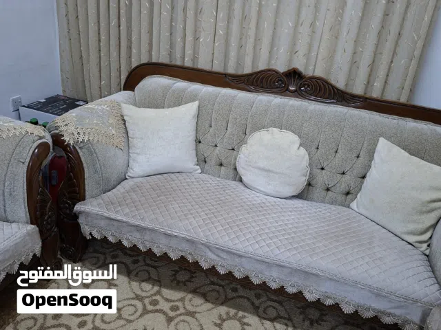 طقم كنب مستعمل نظيف ومتين للبيع