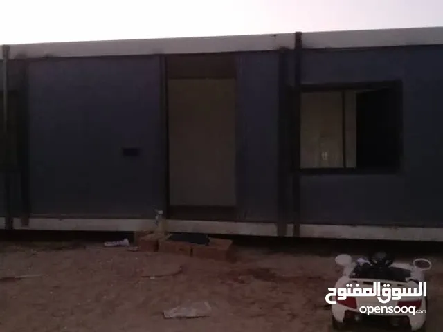 تريلة (حاوية) يمكن استخدامها (ستوديو سكن) او (ثلاجة) او (مصنع ثلج) او (تريلة تفريخ بيض دواجن)..الخ