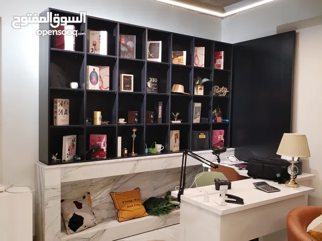 مكتبة خشب الارتفاع 248سم العمق 35سم العرض 270سم