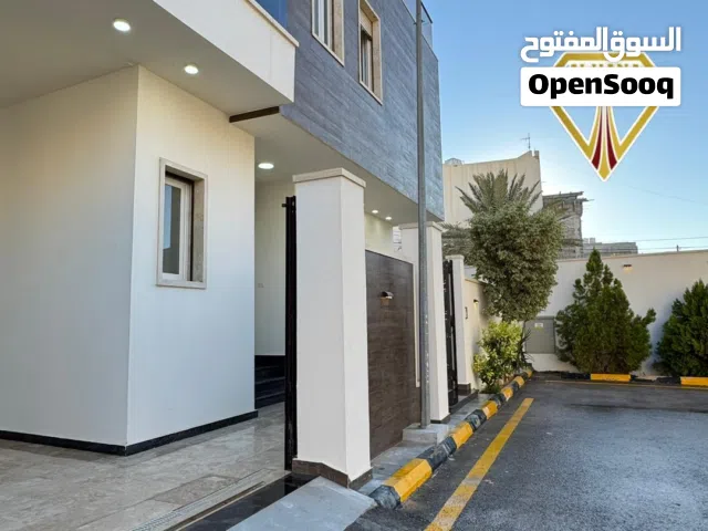 600 m2 More than 6 bedrooms Villa for Sale in Tripoli Souq Al-Juma'a