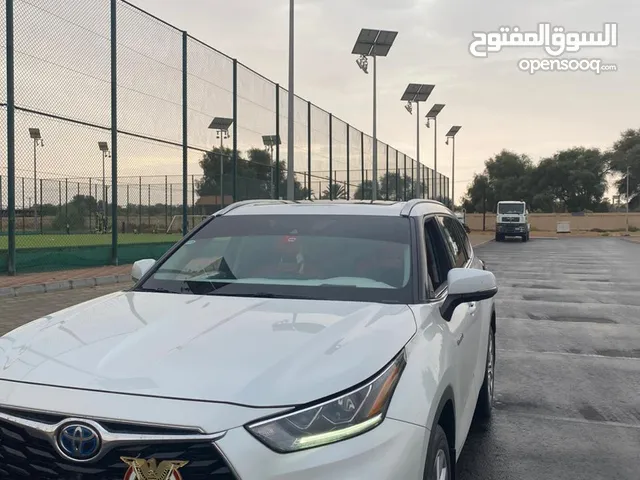 هيلاندر جديد وبسعر عالمي سياره من الوكاله في ابو ظبي