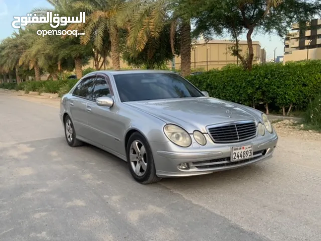Mercedes Benz E-Class 2003 in Northern Governorate