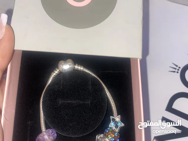 اسوارة pandora