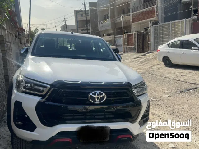 2023 تويوتا هيلوكس GLX