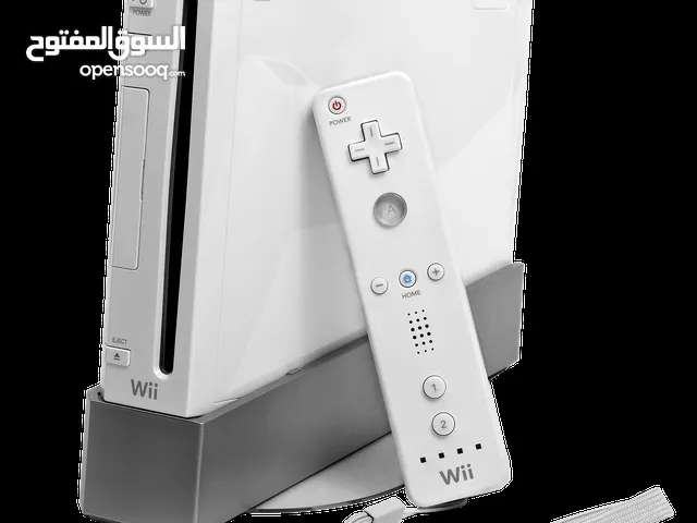 Nintendo Wii مستعمل استعامل خفيف مع كامل الملحقات + دراعين