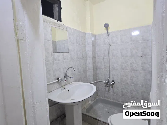 50 m2 2 Bedrooms Apartments for Rent in Zarqa Hay Ma'soom