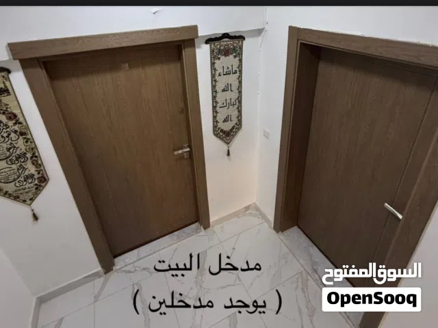 عقار مميز شقة طابق أول 220م في أرقى مناطق شارع مكه بسعر مميز / ref 9911