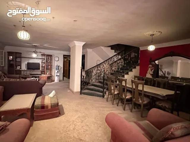 340 m2 4 Bedrooms Villa for Sale in Giza Hadayek al-Ahram