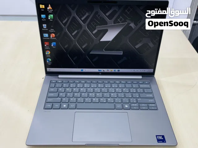 Hp ZBook Firefly workstation Intel core Ultra 7 Ram 16GB SSD 1TB Screen 14” Windows 11 pro