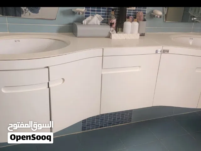كبت للحمام   Toilet ومغسلتين  cobourd
