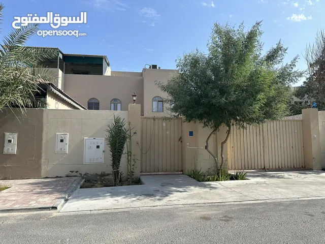 1000 m2 More than 6 bedrooms Villa for Sale in Doha Al Gharrafa
