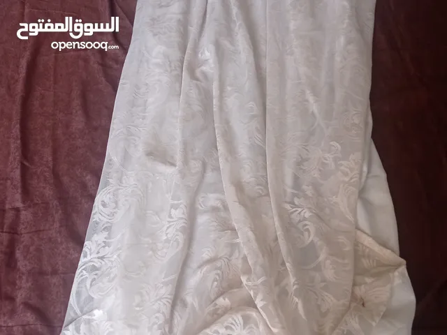 برداي بني وبيج مع جسر