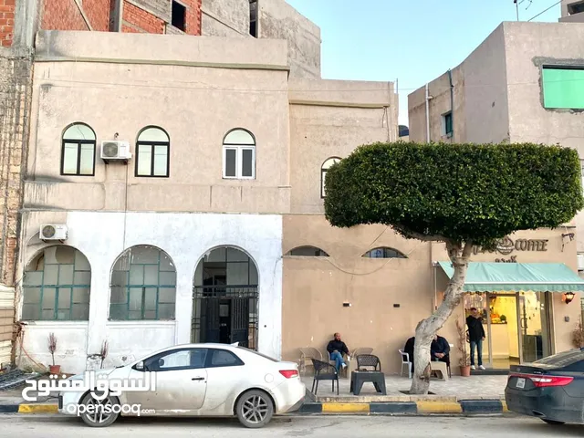 مبني في اهم المواقع الاستثمارية في وسط طرابلس
