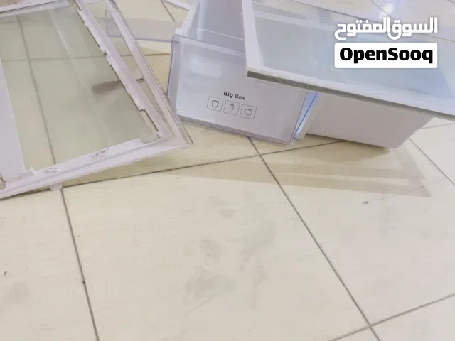 اغراض الثلاجه فقط الارفف والادراج