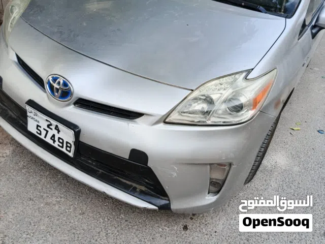 2014 تويوتا بريوس Prius