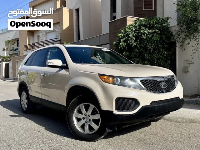 2012 كيا سورينتو Standard