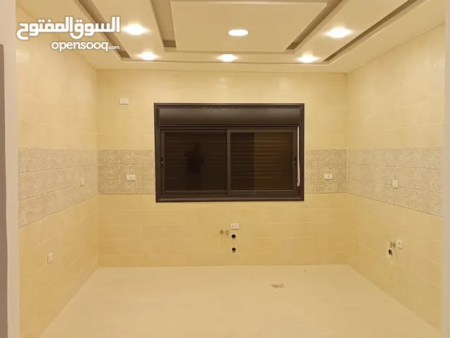 135m2 3 Bedrooms Apartments for Sale in Zarqa Al Zarqa Al Jadeedeh