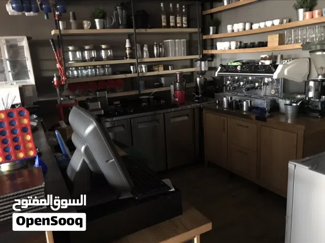 معدات مطعم وكوفي شوب للبيع
