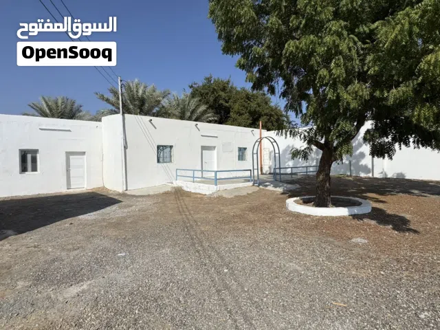 بيت ارضي للإيجار موقع استراتيجي