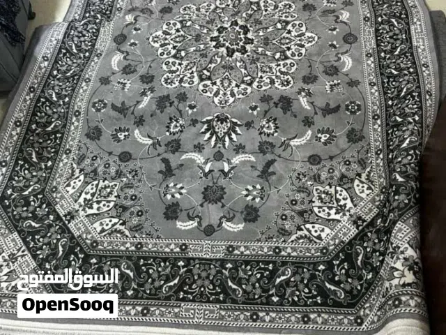 سجاده مع ممر بحاله جديده غير مستعمله للبيع