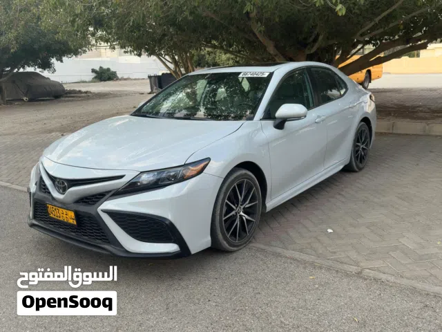 تويوتا كامري 2023 للبيع
