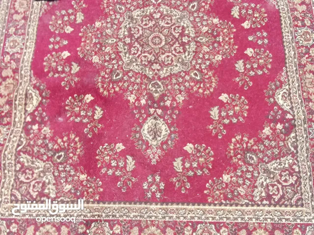 سجاد عدد 4 نوعيه مميزه ثقيل للبيع بسعر مغري