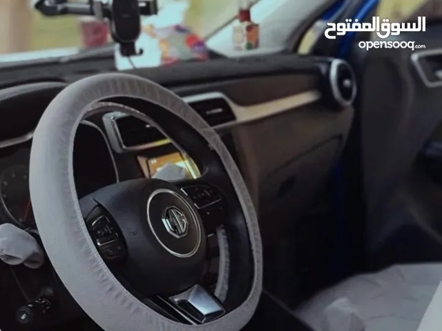 اغطية للمقاعد الاماميه اغطية خمس قطع ( ستيرنغ ، هاندبريك ، جير ، غمازين اليد ) متوفر بجميع الالوان