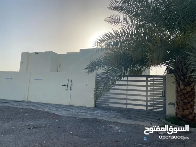 264 m2 3 Bedrooms Villa for Sale in Al Batinah Al Rumais