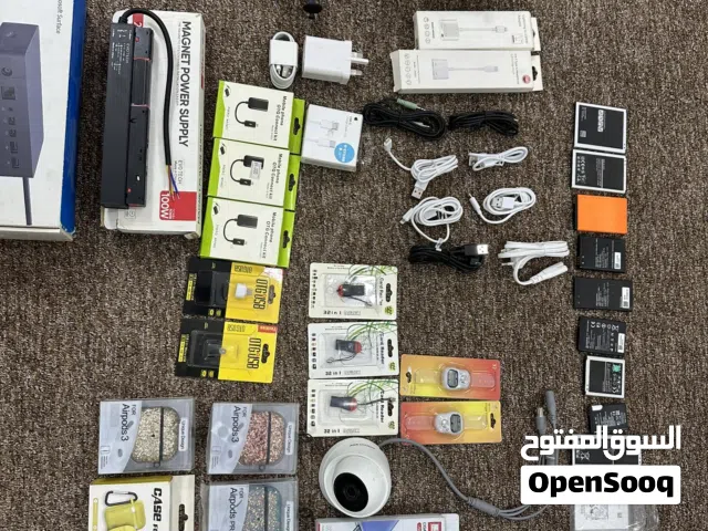 نثريات بقايا محل بسعر مغري 15 دينار اكثر من 40 قطعة موجودين في الزرقاء الجديدة