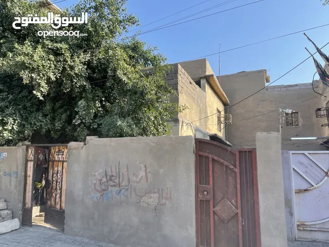 200m2 5 Bedrooms Townhouse for Sale in Basra 5 Miles Camp