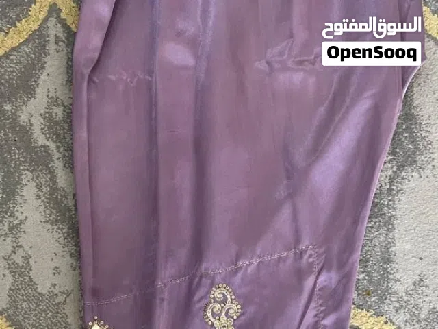 لبس بلوشي مخيط