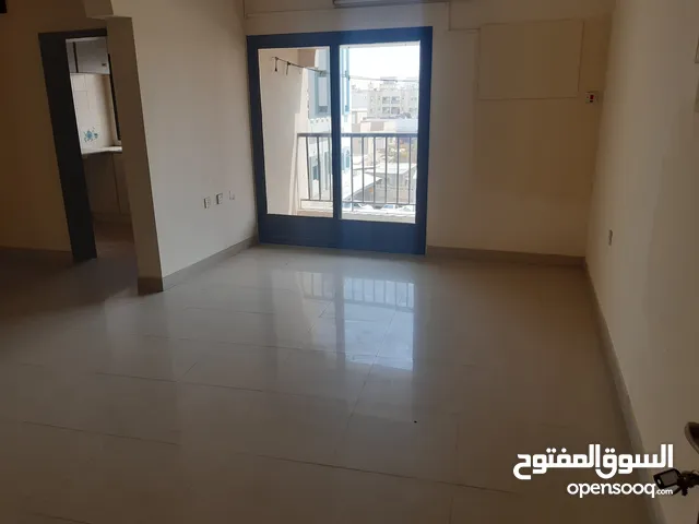 Nice clean flats Near Megamart Muharraq Market