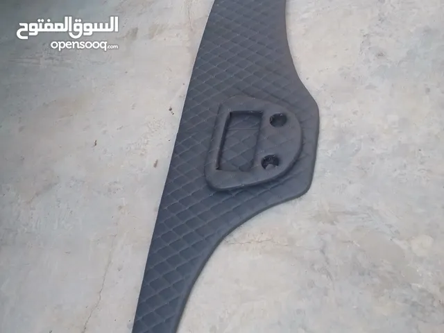 طاولة  جلد mp3 سنجل في حاله جديده