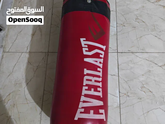 كيس ملاكمة اصلي شركة EVERLAST الطول 85cm خياطات 5 وحشوة اصلية قطع قماش خاصة مو ملابس تفاصيل خابرني