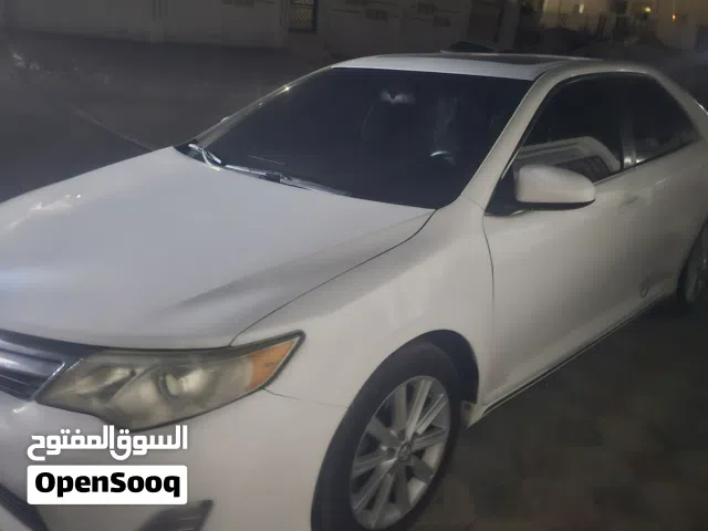 2012 تويوتا كامري XLE